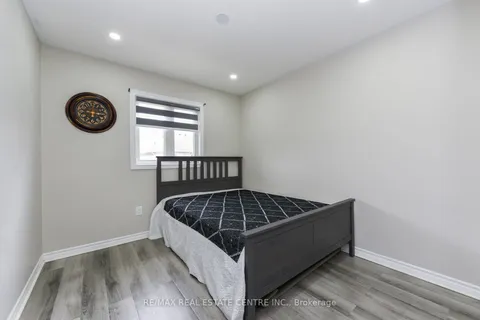 658 Best Road, Milton, ON L9T 8M2