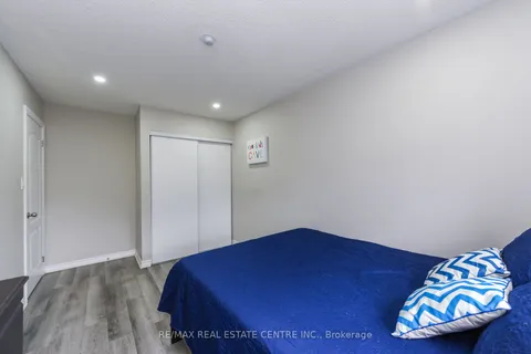 658 Best Road, Milton, ON L9T 8M2