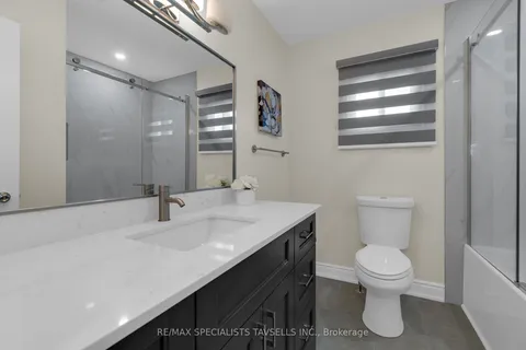 16045 Hurontario Street, Caledon, ON L7C 2E5