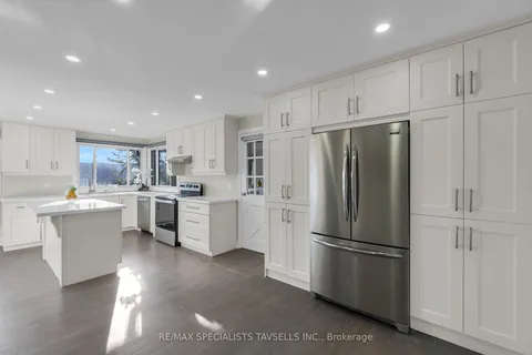 16045 Hurontario Street, Caledon, ON L7C 2E5