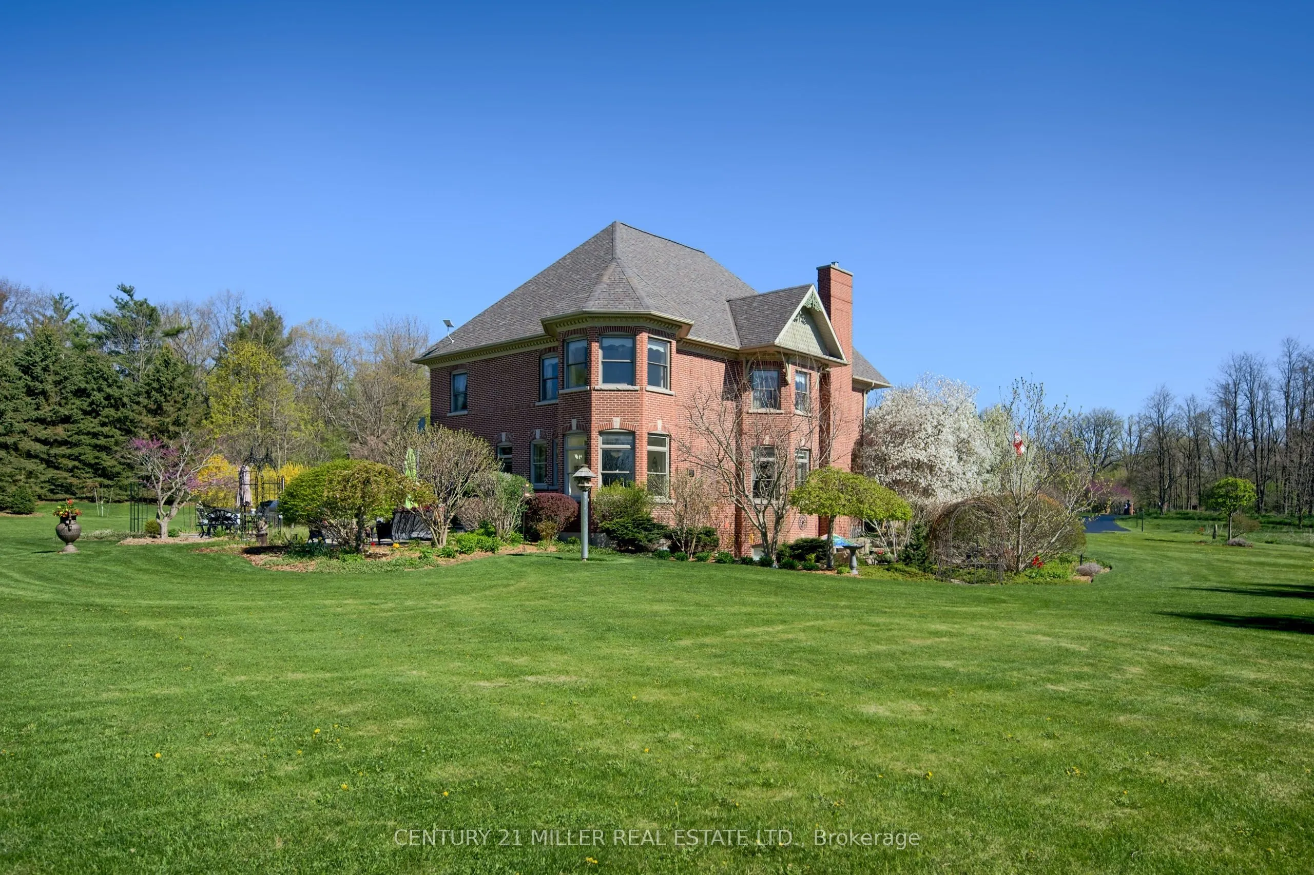 6416 McNiven Road, Burlington, ON L7P 0K5