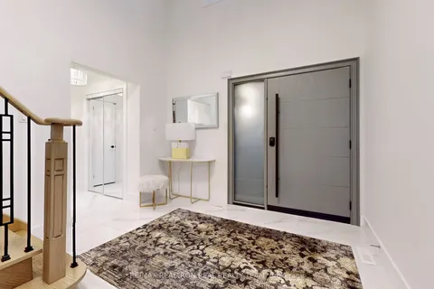 4441 Ashley Avenue, Mississauga, ON L5R 2A3