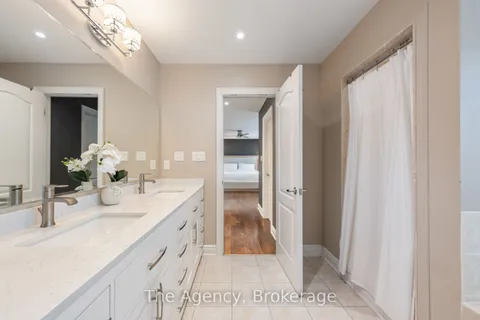 3349 Cline Street, Burlington, ON L7M 0J9