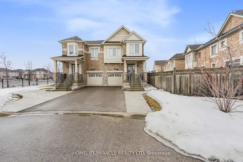 36 Bernadino Street, Brampton, ON L6P 4G1