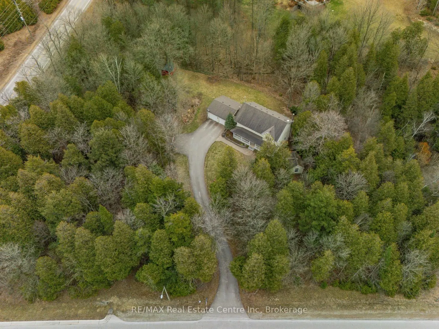 5120 Pineridge Drive, Milton, ON L7J 2L7