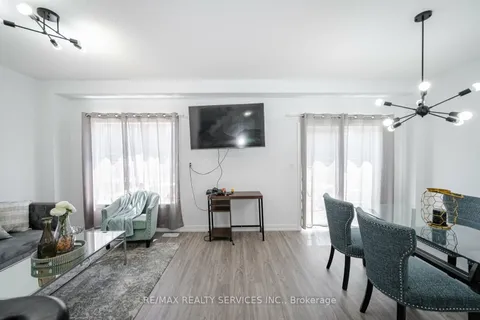 17 Dawes Road, Brampton, ON L6X 0R8