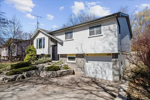 2430 Cavendish Drive, Burlington, ON L7P 3B9