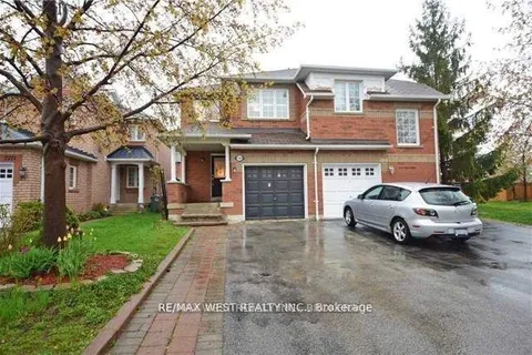 7267 Frontier Ridge, Mississauga, ON L5N 7P9