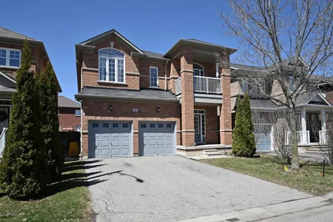18 Freesia Road, Brampton, ON L7A 0L6