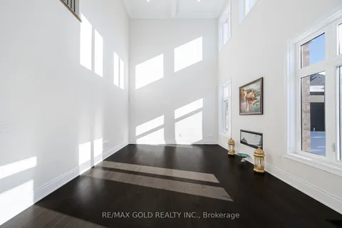 82 Raspberry Ridge Avenue, Caledon, ON L7C 4N2