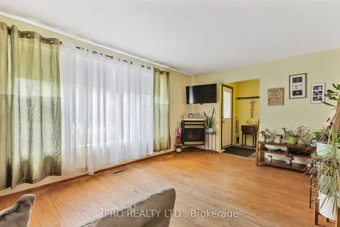 44 Madison Avenue, Orangeville, ON L9W 1S3