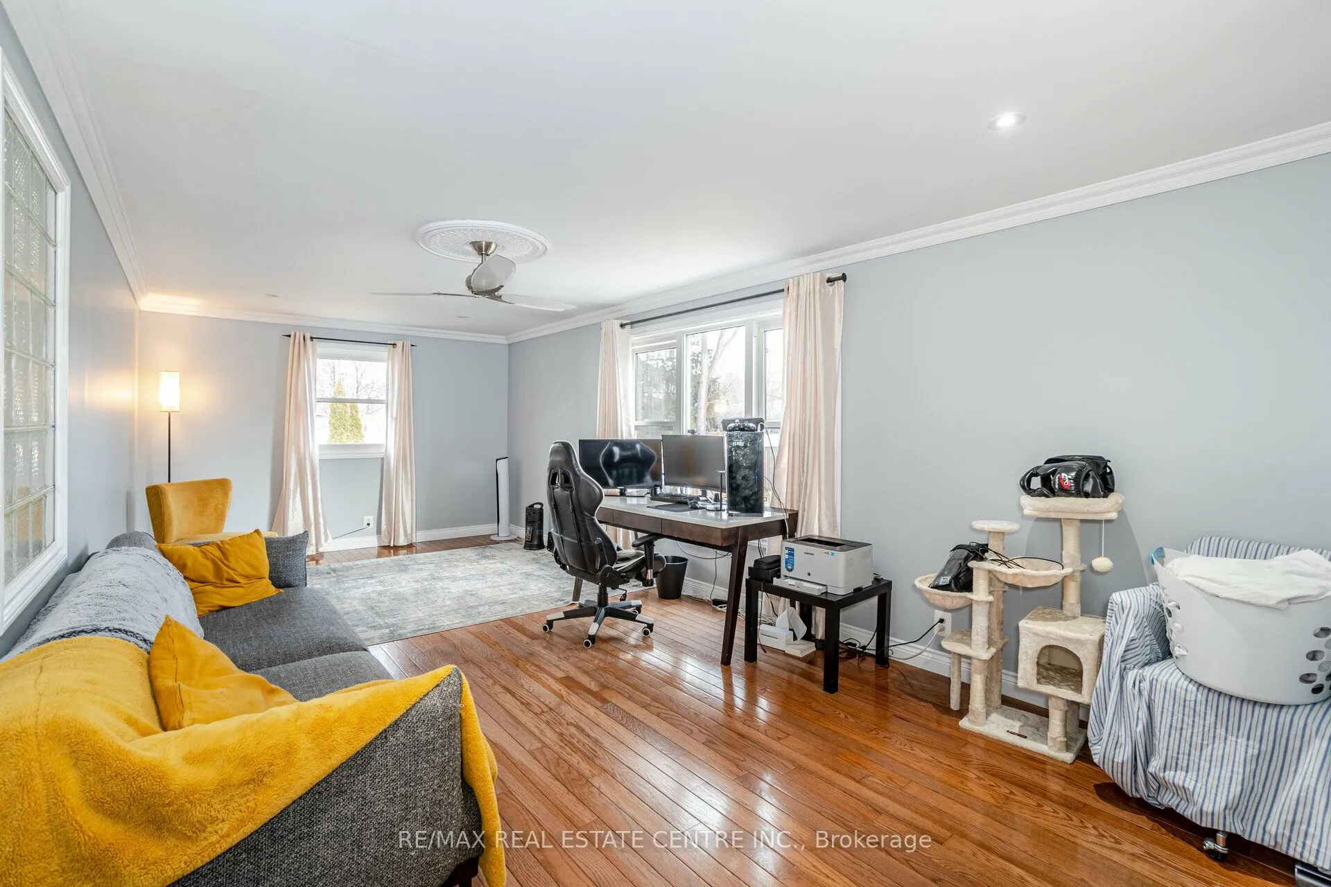 1904 Balsam Avenue, Mississauga, ON L5J 1L2