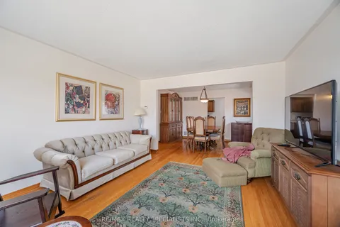 4103 Woodington Drive, Mississauga, ON L4Z 1K2