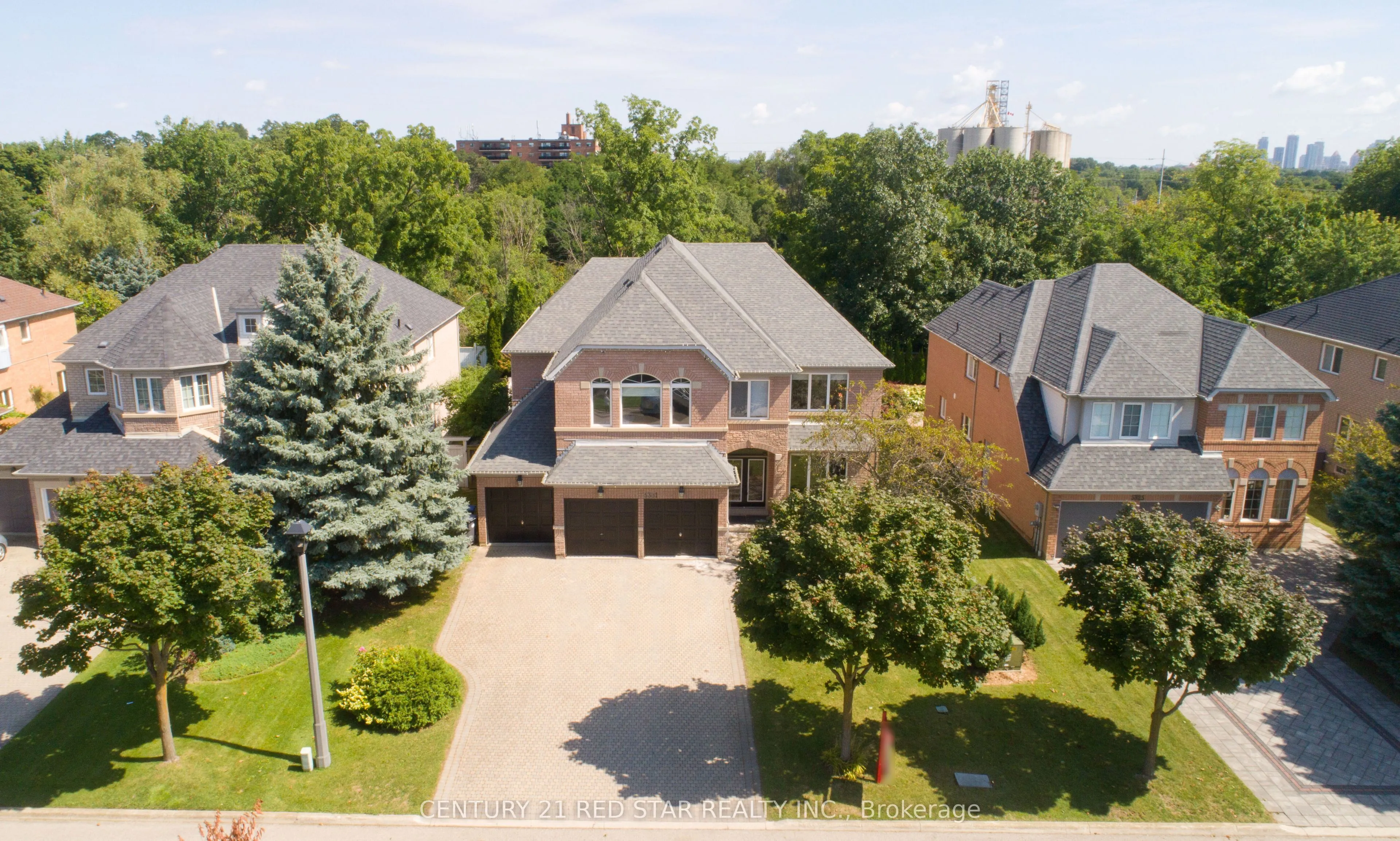 5331 Roanoke Court, Mississauga, ON L5M 5H8