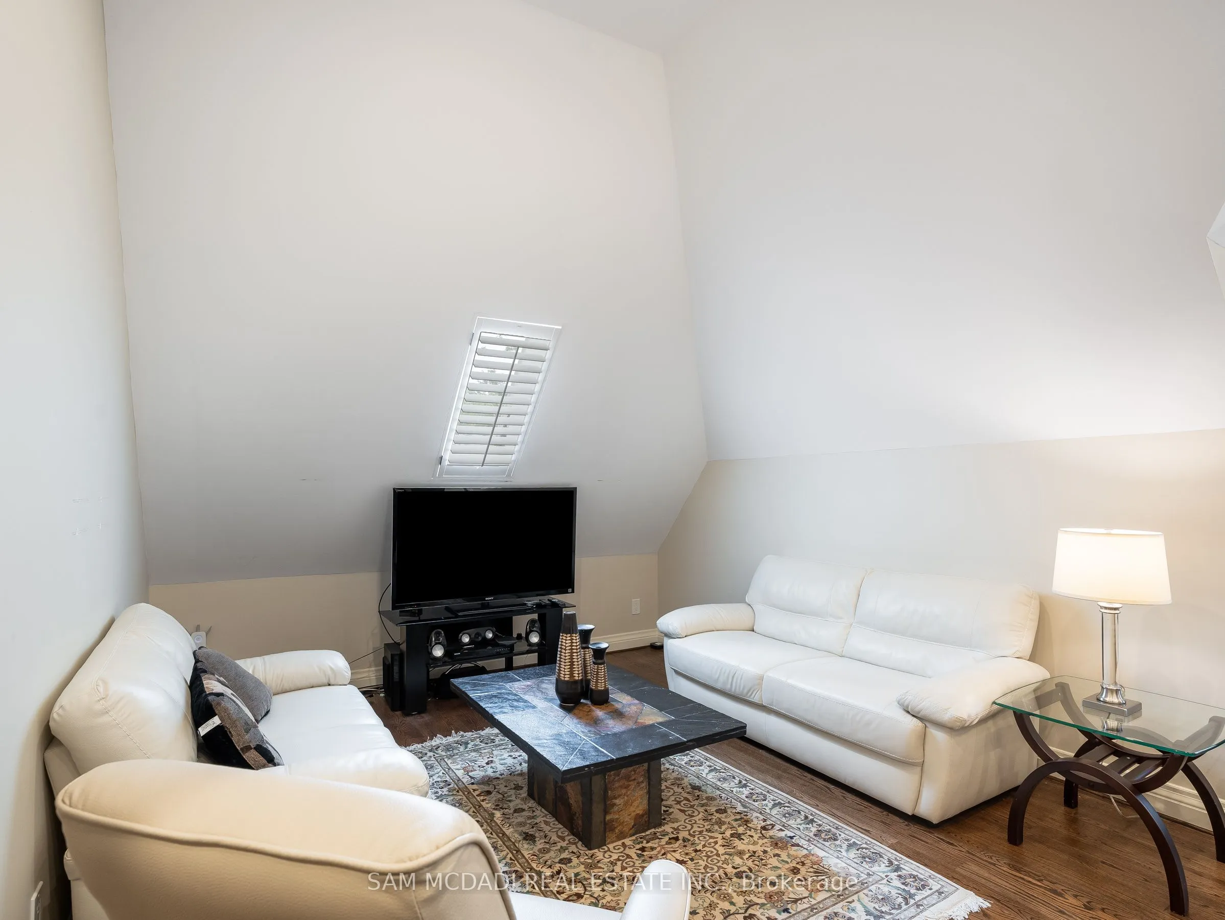 1497 Indian Grove, Mississauga, ON L5H 2S5