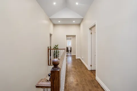 1497 Indian Grove, Mississauga, ON L5H 2S5