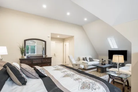 1497 Indian Grove, Mississauga, ON L5H 2S5