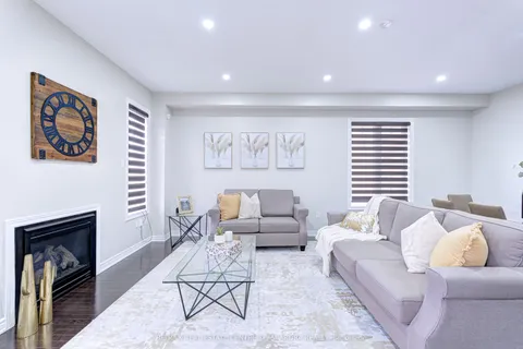 9 Borrelli Drive, Brampton, ON L6Y 5W9