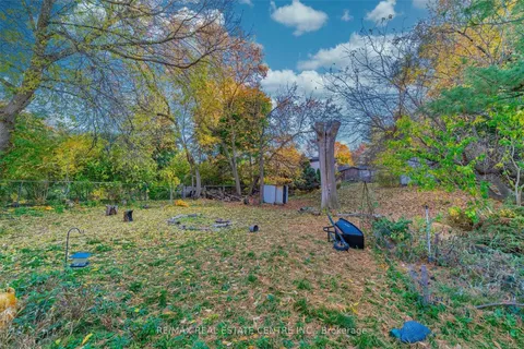 1514 Drymen Crescent, Mississauga, ON L5G 2P2