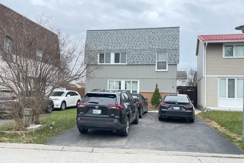 6 Gold Finch Court, Brampton, ON L6S 2K7