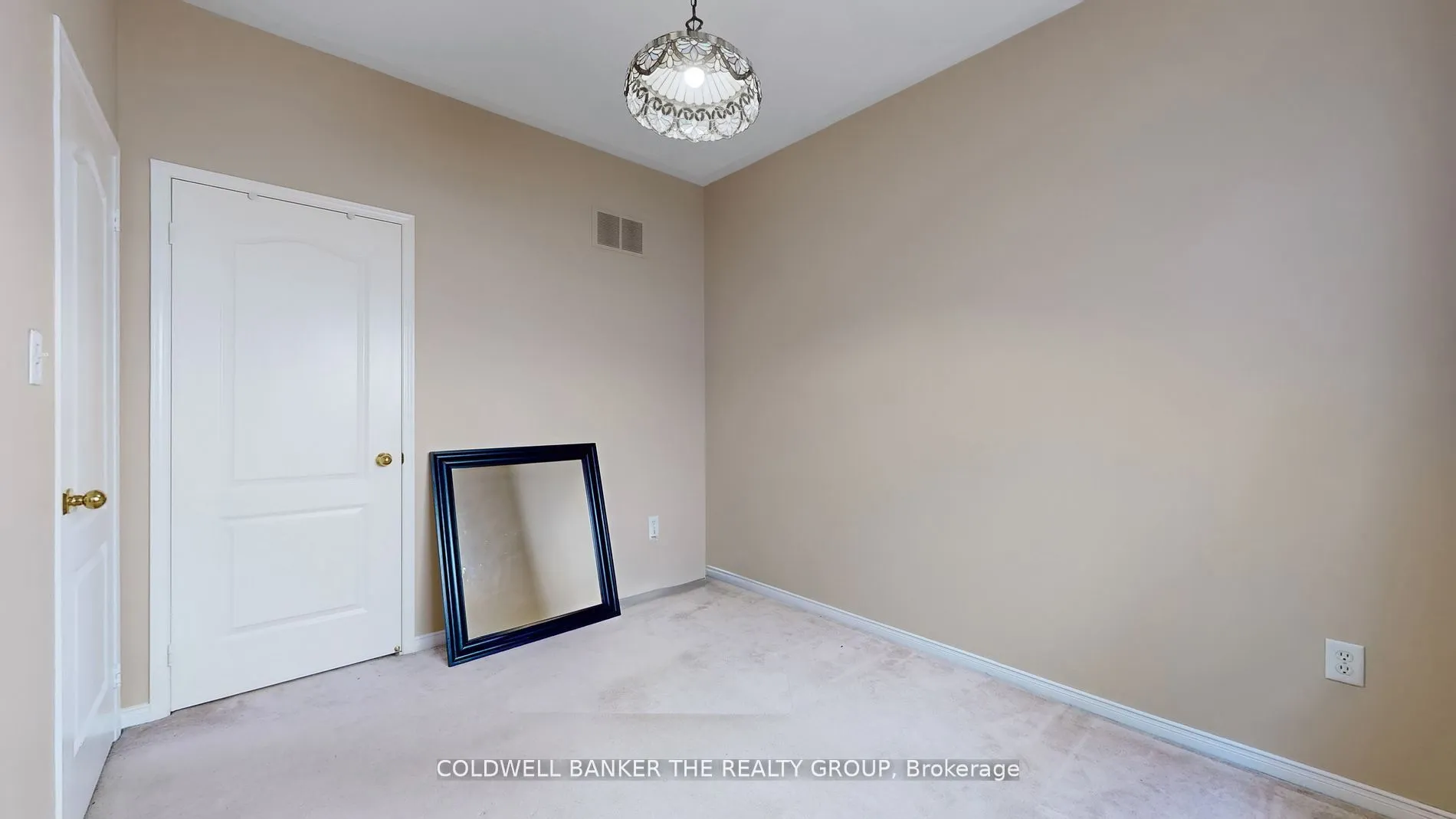 5 Collingwood Avenue, Brampton, ON L7A 2E5
