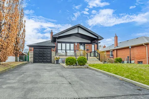 69 Tavistock Road, Toronto, ON M3M 2N8
