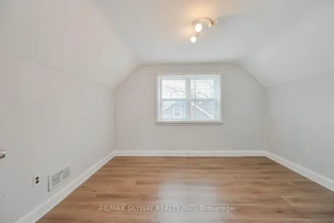 156 Mill Street, Brampton, ON L6Y 1T6