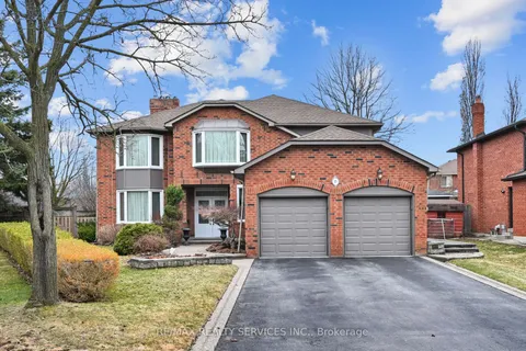 15 Brookbank Court, Brampton, ON L6Z 3G4