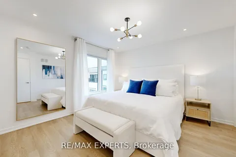 28 Queensland Crescent, Caledon, ON L7E 2E1