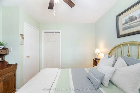 227 Elizabeth Street, Brampton, ON L6Y 1S2