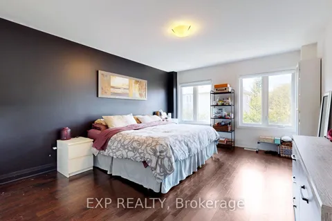 1163 Carnegie Drive, Mississauga, ON L5E 0A6