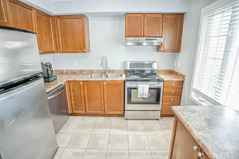 31 Joseph Griffith Lane, Toronto, ON M3L 0C8