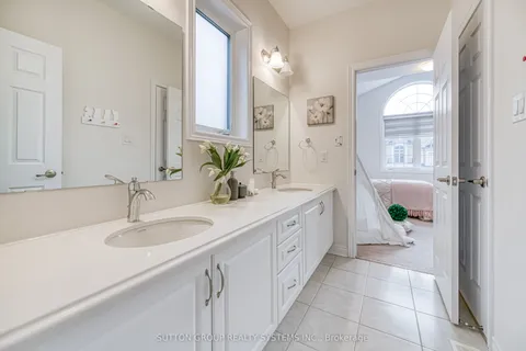 3329 Post Road, Oakville, ON L6H 0Y5