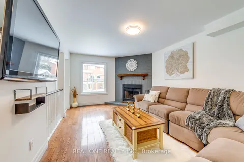 1389 Heritage Way, Oakville, ON L6M 3C2