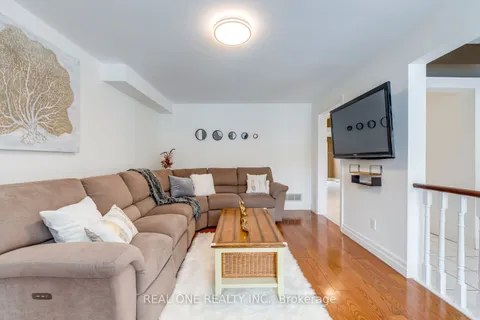 1389 Heritage Way, Oakville, ON L6M 3C2