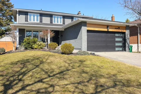 281 McGill Street, Mississauga, ON L5A 1V3