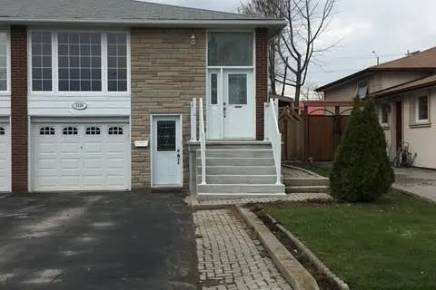 3326 Homark Drive, Mississauga, ON L4Y 2K4