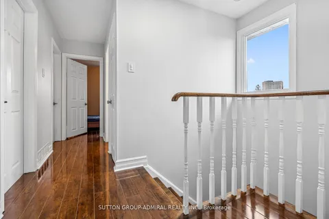 68 Wheatsheaf Crescent, ON M3N 1P6