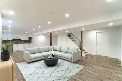 550 Meadows Boulevard, Mississauga, ON L4Z 1G6