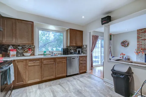 4188 Martlen Crescent, Mississauga, ON L5L 2H3