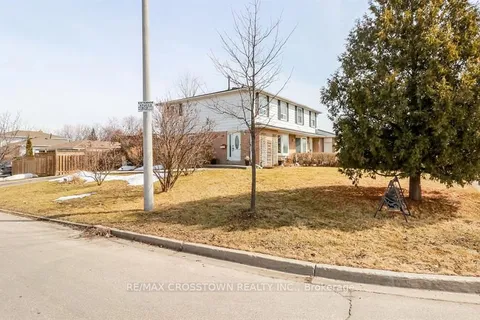 2 Gatewood Drive, Brampton, ON L6S 1Y9