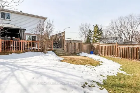 2 Gatewood Drive, Brampton, ON L6S 1Y9