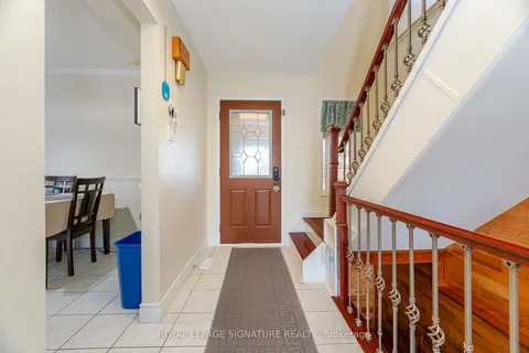 136 Martindale Crescent, Brampton, ON L6X 2V2
