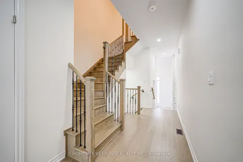 595 CELANDINE Terrace, Milton, ON L9E 1Z7