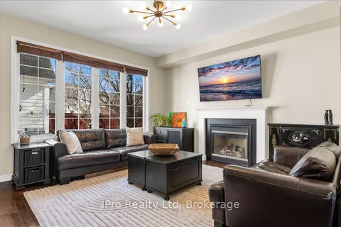 884 Bessy Trail, Milton, ON L9T 0A6