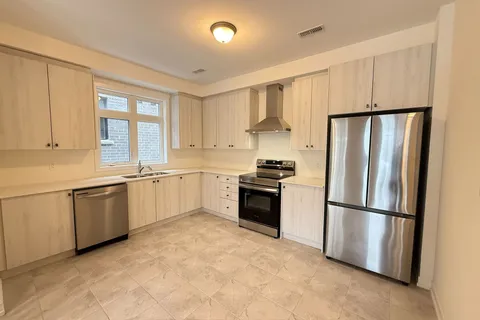 1546 Moonseed Place, Milton, ON L9E 1V8