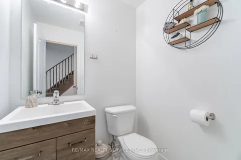 1410 Granrock Crescent, Mississauga, ON L5V 0E1