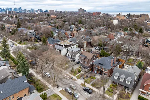 59 High Park Boulevard, Toronto, ON M6R 1M9