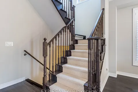 353 Hincks Drive, Milton, ON L9T 8T9