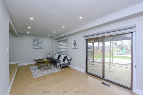 48 Dafoe Crescent, Brampton, ON L6Y 2L2